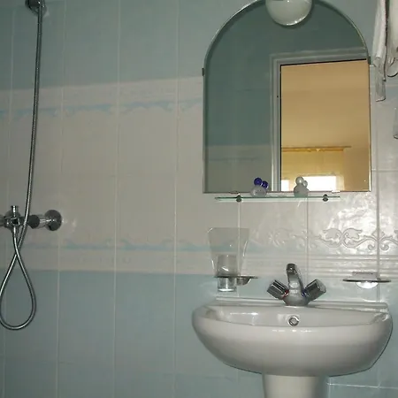 Poseidon Family Hotel 3*